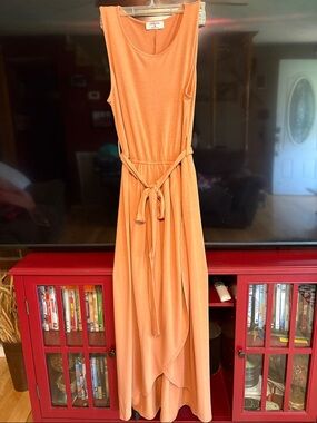 Zenana Outfitters Sleeveless High-Low Maxi Dress in Peach-Orange